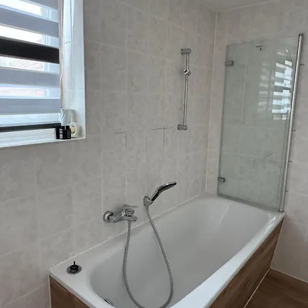 Apartment Family And Business Fuer 6 Personen, Komfort And Zentrale Lage Arnstadt